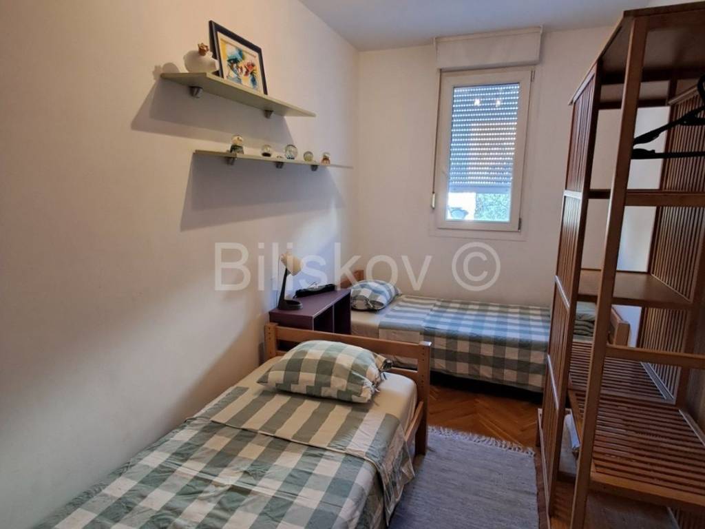 Stan u zgradi, Najam, Split, Split