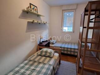 Stan u zgradi, Najam, Split, Split