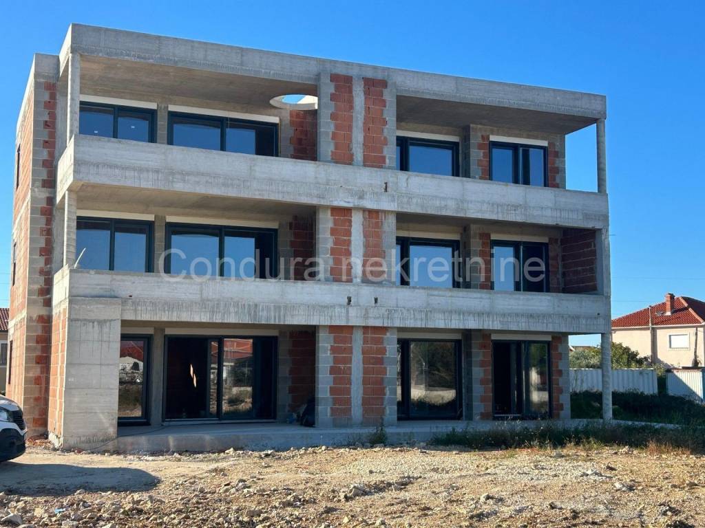 Apartman na moru, Prodaja, Nin, Nin