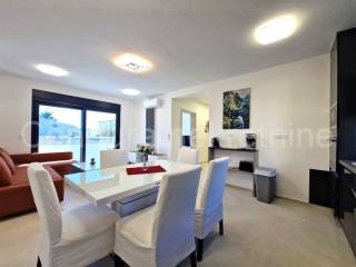 Apartman na moru, Prodaja, Vir, Vir