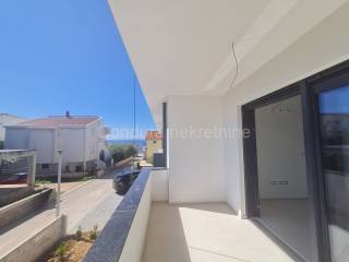 Apartman na moru, Prodaja, Vir, Vir