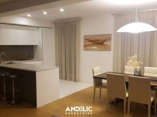 Stan u zgradi, Najam, Split, Split