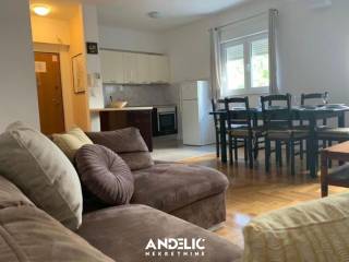 Stan u kući, Najam, Split, Split