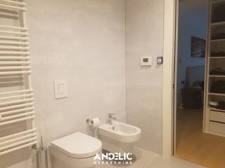 Stan u zgradi, Najam, Split, Split