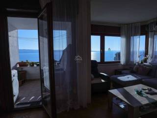 Split-level flat in a house, Sale, Dugi rat, Jesenice