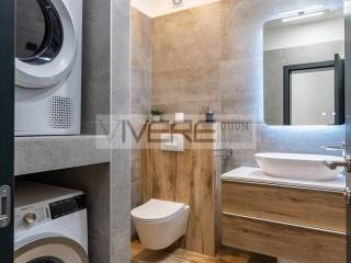 Laundry & guest toilet