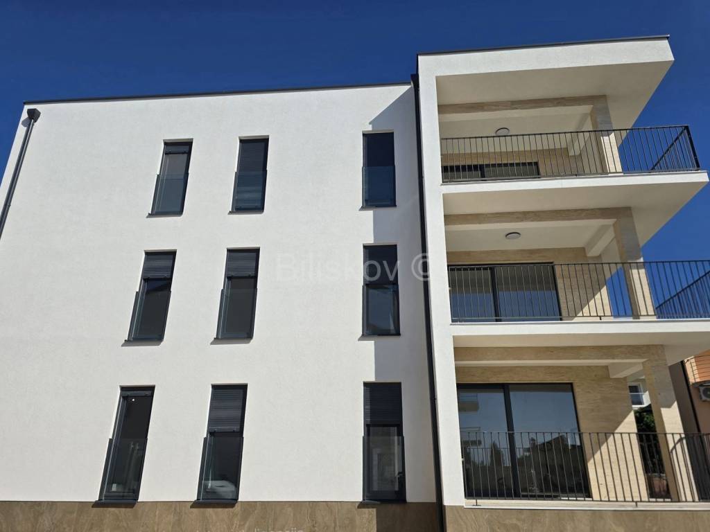 Stan u zgradi, Prodaja, Rogoznica, Rogoznica