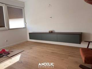 Stan u zgradi, Prodaja, Split, Split