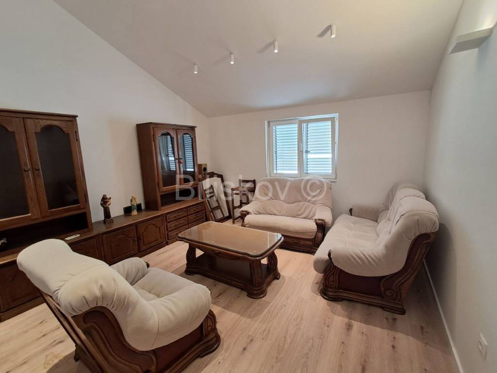 Stan u kući, Najam, Split, Split