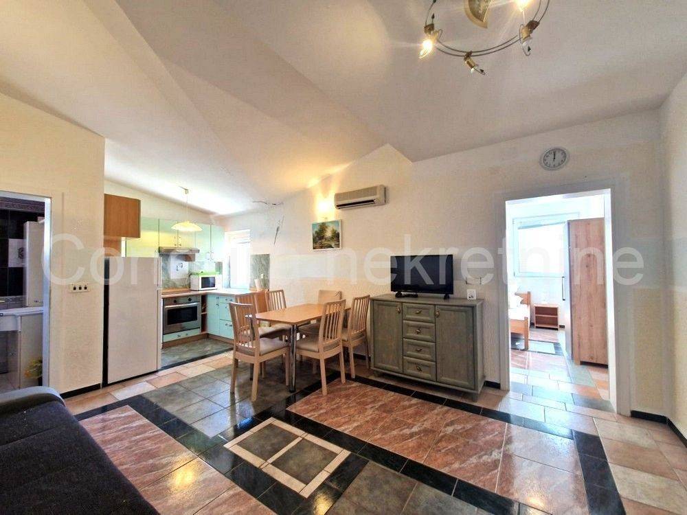 Apartman na moru, Prodaja, Vir, Vir