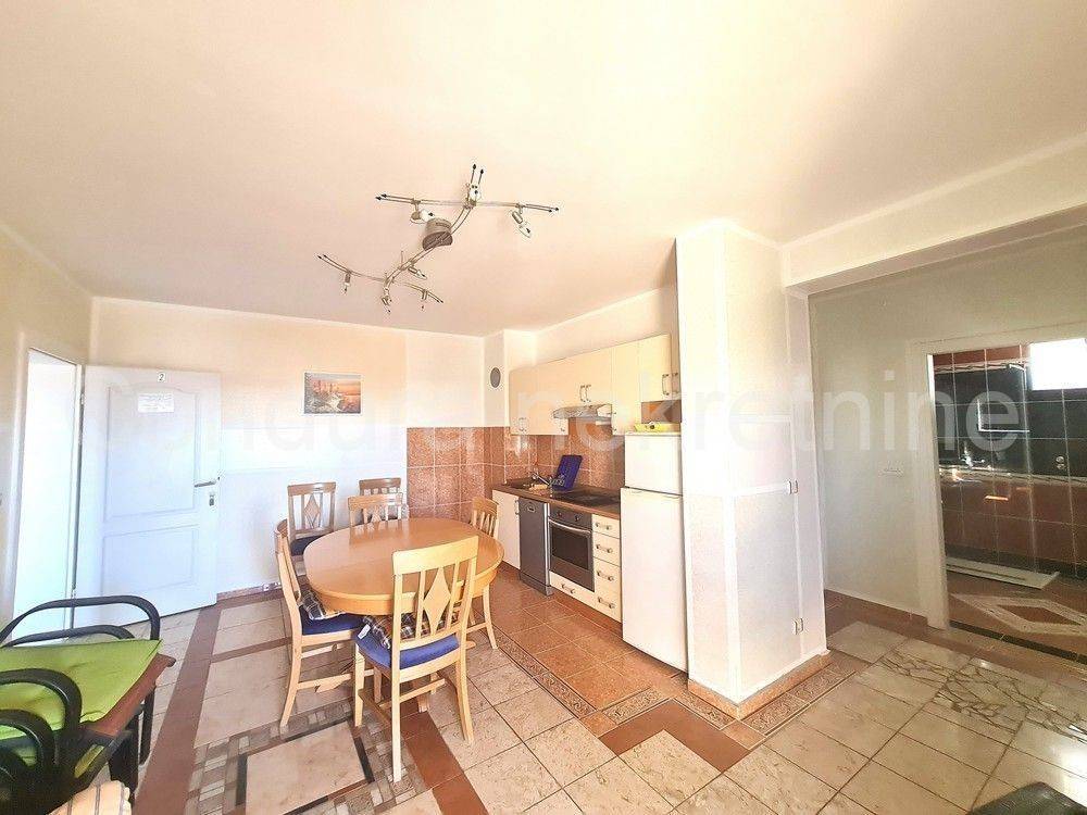 Apartman na moru, Prodaja, Vir, Vir