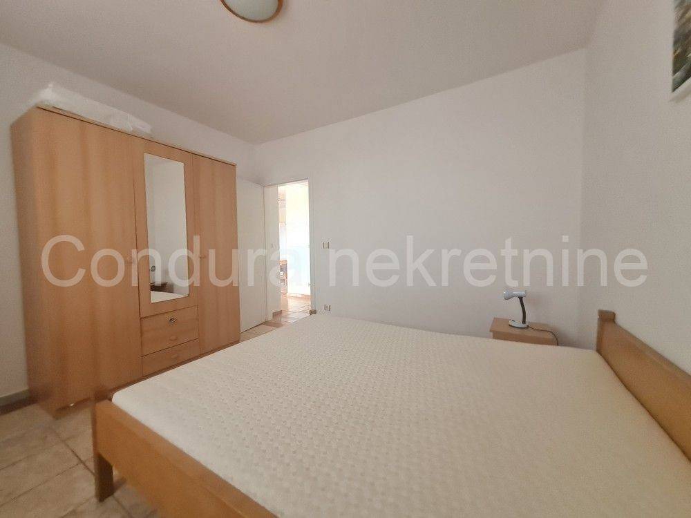 Apartman na moru, Prodaja, Vir, Vir