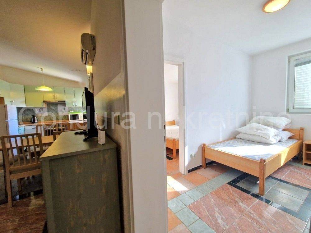 Apartman na moru, Prodaja, Vir, Vir