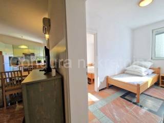 Apartman na moru, Prodaja, Vir, Vir