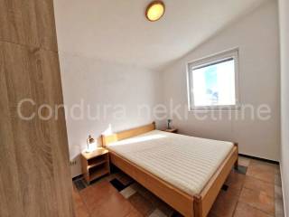 Apartman na moru, Prodaja, Vir, Vir