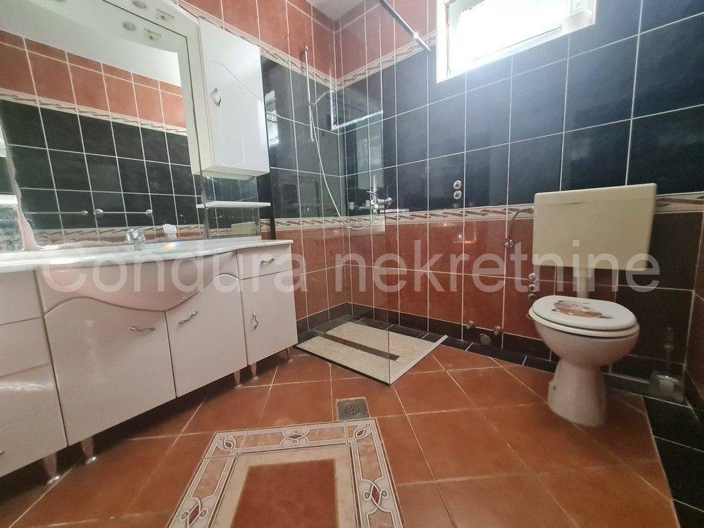 Apartman na moru, Prodaja, Vir, Vir