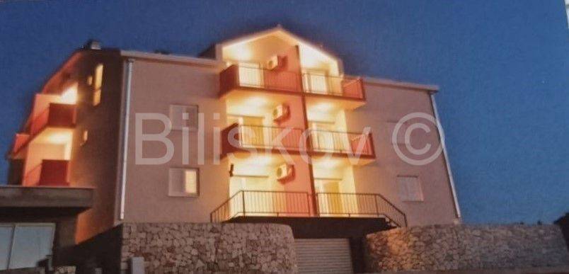 Stan u zgradi, Prodaja, Supetar, Supetar