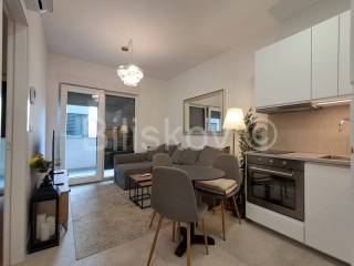 Stan u zgradi, Najam, Split, Split