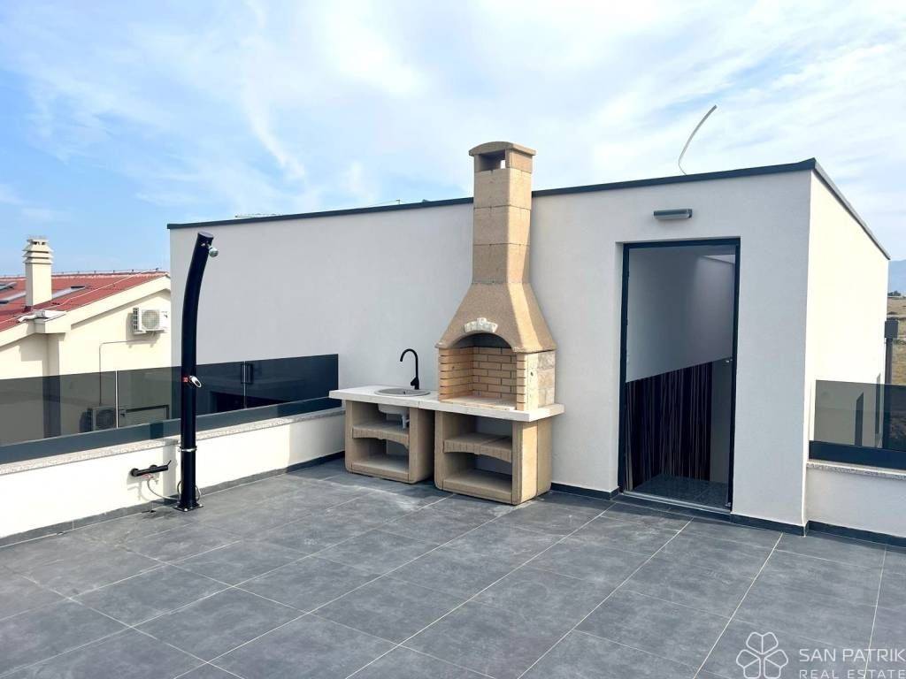 Flat in a new building, Sale, Povljana, Povljana