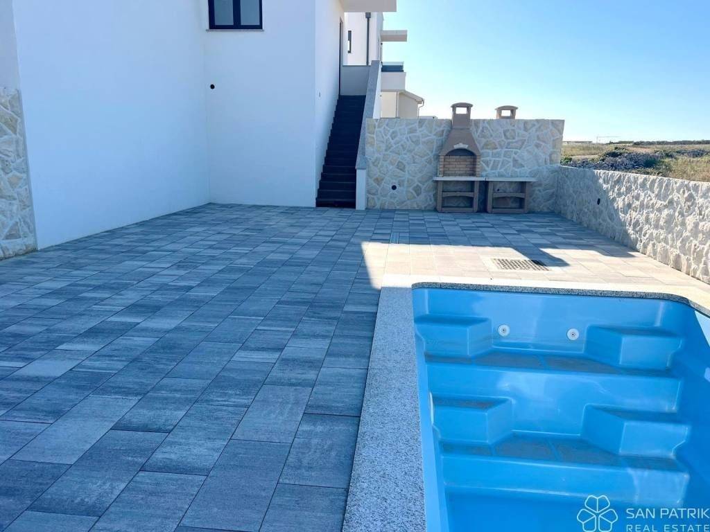 Flat in a new building, Sale, Povljana, Povljana