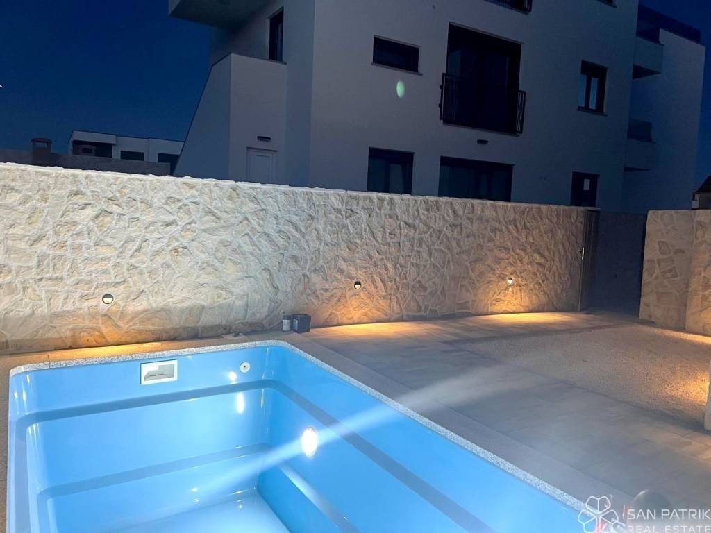 Flat in a new building, Sale, Povljana, Povljana