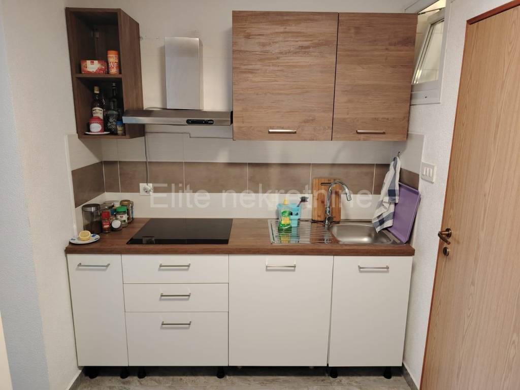 Stan u zgradi, Prodaja, Novi Vinodolski, Novi Vinodolski