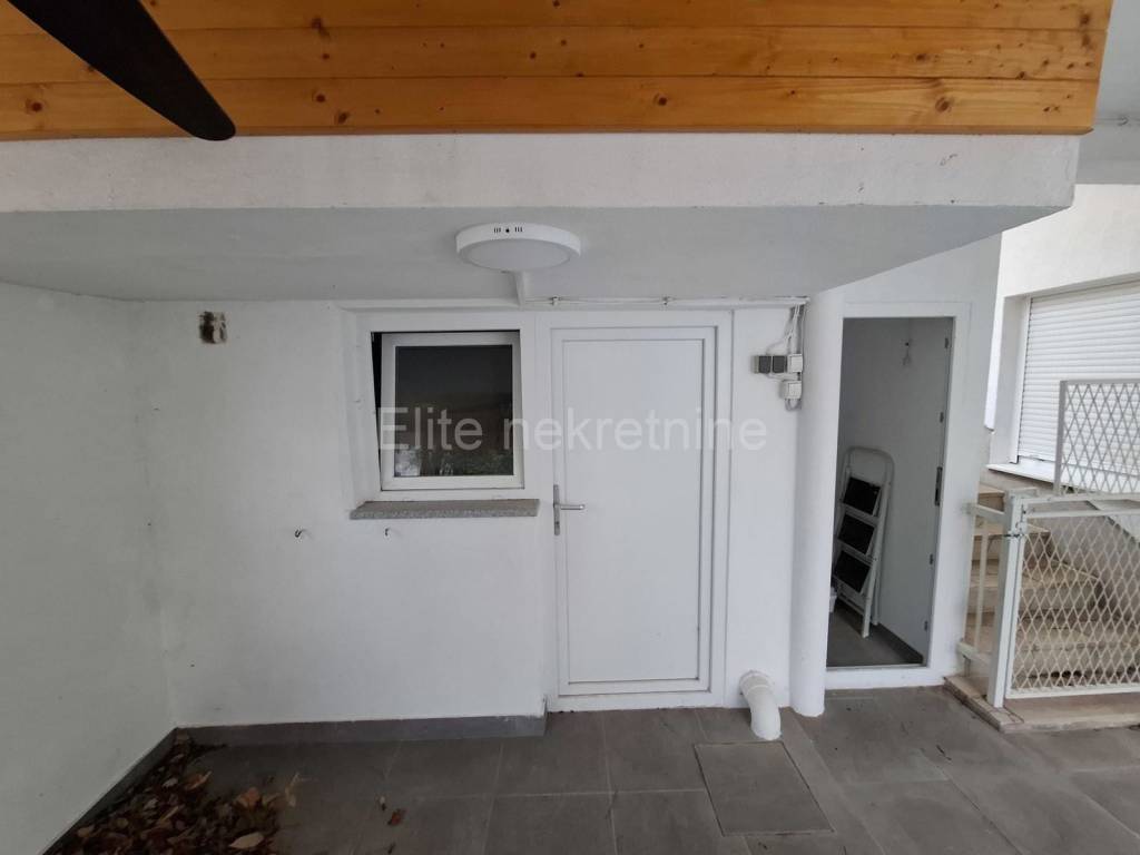 Stan u kući, Prodaja, Crikvenica, Crikvenica