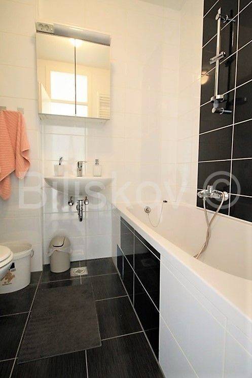 Stan u zgradi, Najam, Zagreb, Stenjevec