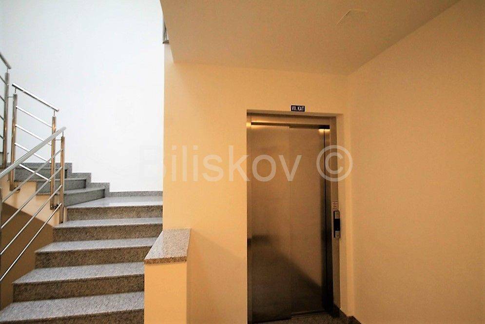 Stan u zgradi, Najam, Zagreb, Stenjevec