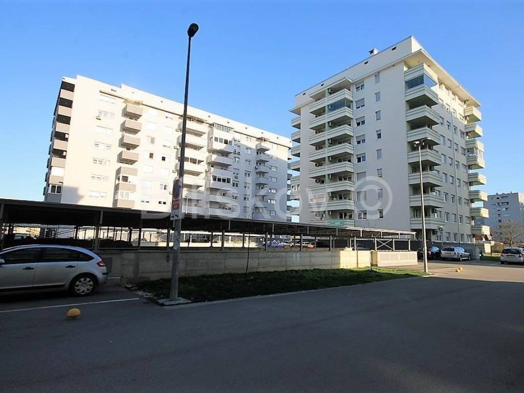 Stan u zgradi, Najam, Zagreb, Stenjevec