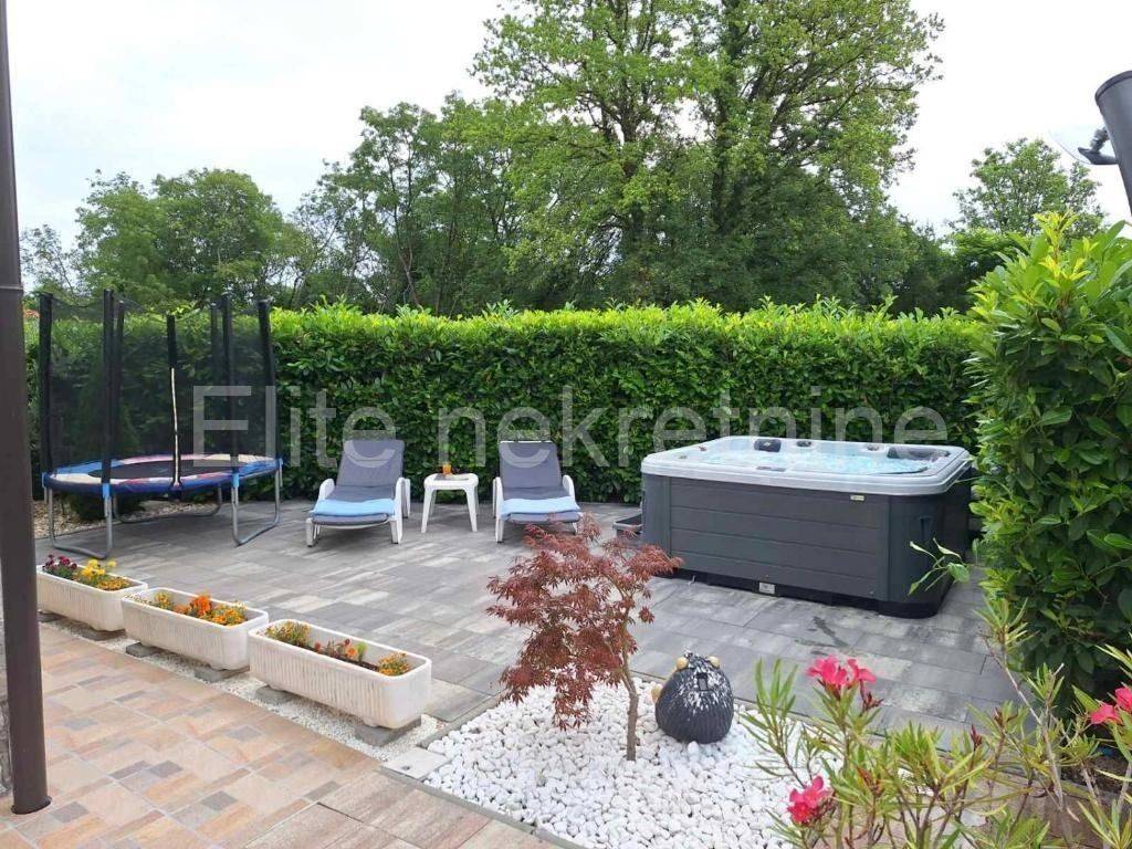 Dvojna kuća, Prodaja, Dobrinj, Hlapa