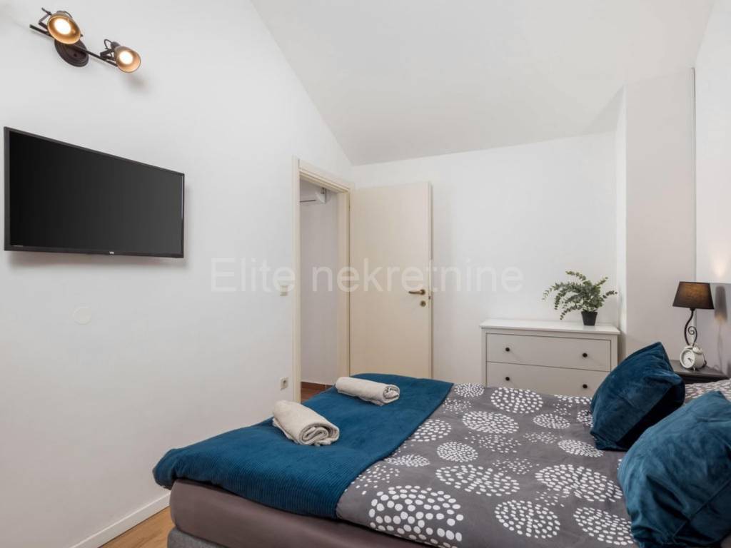 Dvojna kuća, Prodaja, Dobrinj, Hlapa