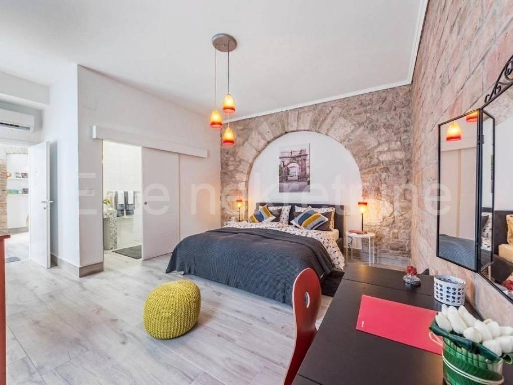 Stan u zgradi, Prodaja, Pula, Pula