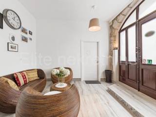 Stan u zgradi, Prodaja, Pula, Pula