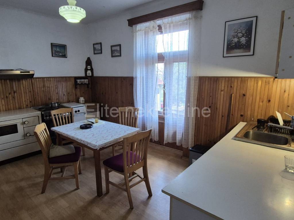 Stan u starijoj zgradi, Prodaja, Vrbovsko, Vrbovsko