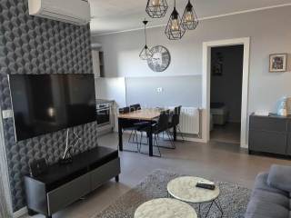 Stan u novogradnji, Najam, Rijeka, Zapad