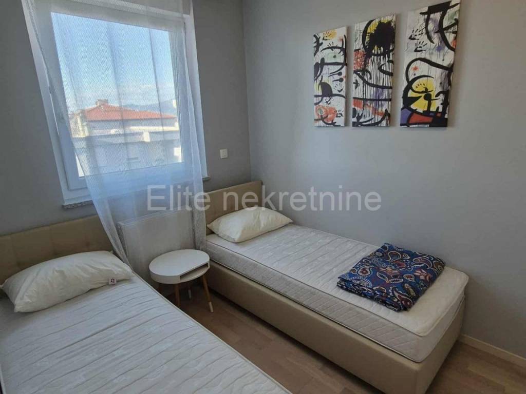 Stan u novogradnji, Najam, Rijeka, Zapad