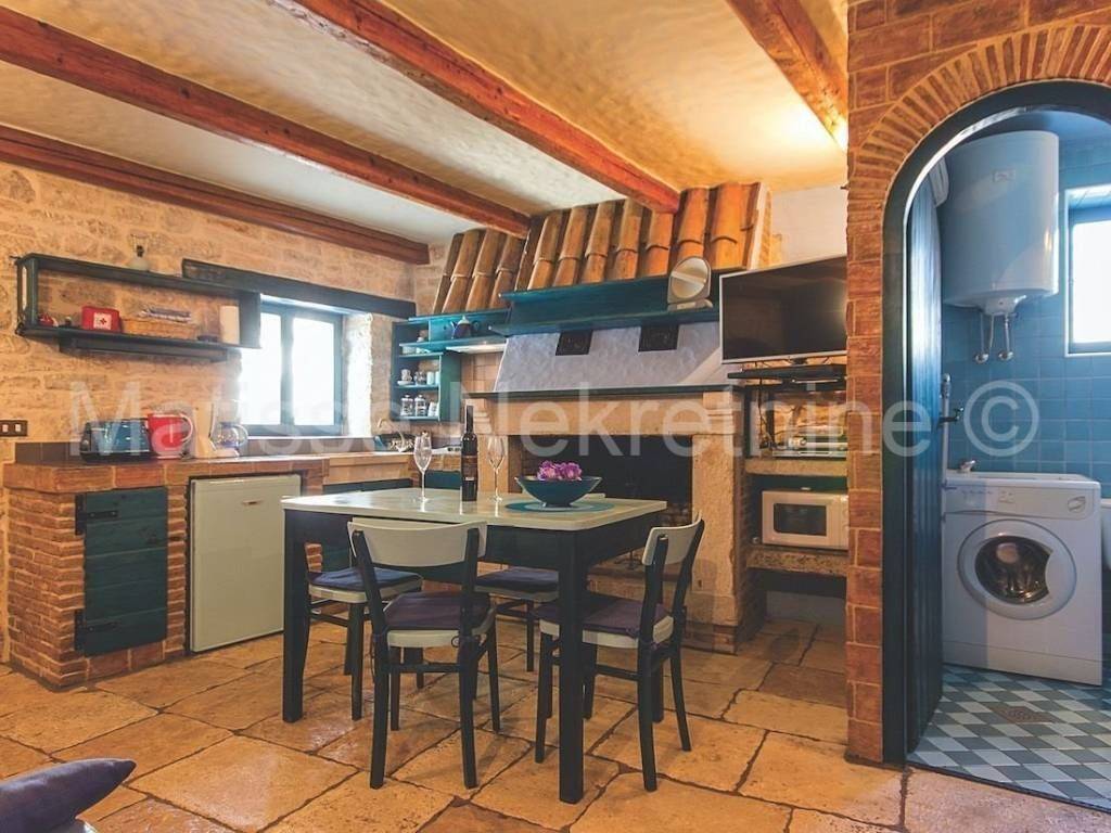 Kamena kuća, Prodaja, Marčana, Krnica