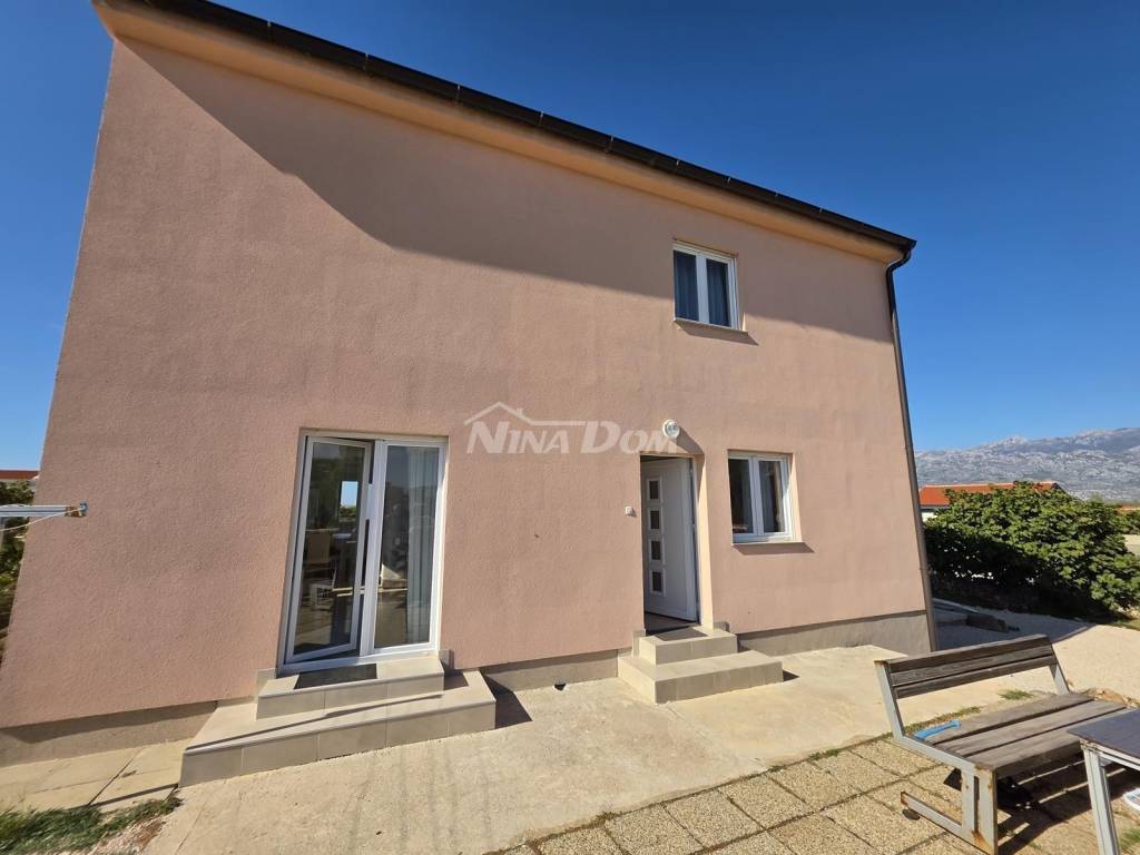 Apartmanska kuća, Prodaja, Ražanac, Ražanac