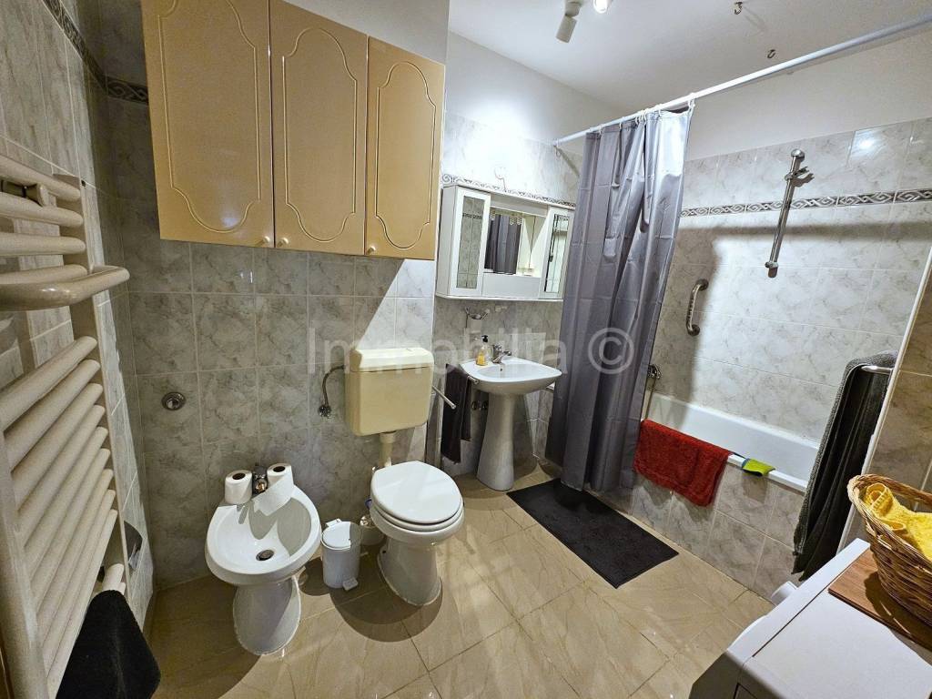 Stan u zgradi, Prodaja, Pula, Pula