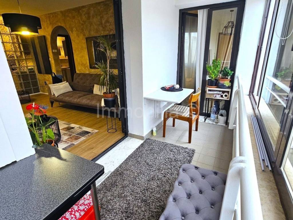 Stan u zgradi, Prodaja, Pula, Pula