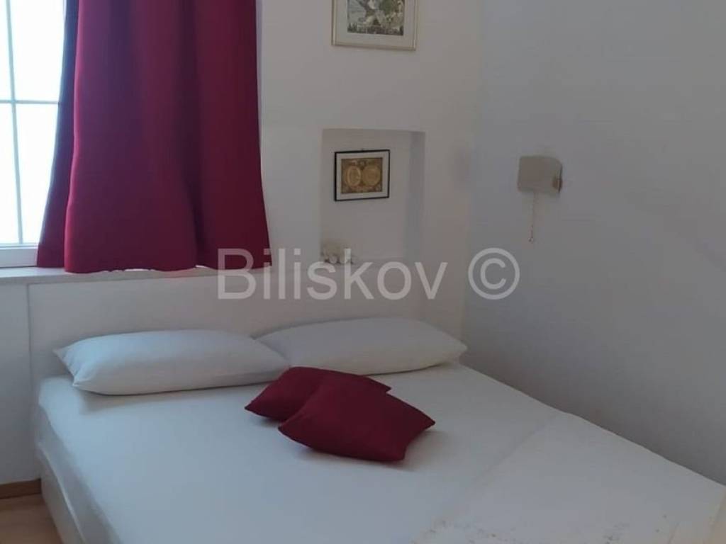 Stan u zgradi, Najam, Split, Split