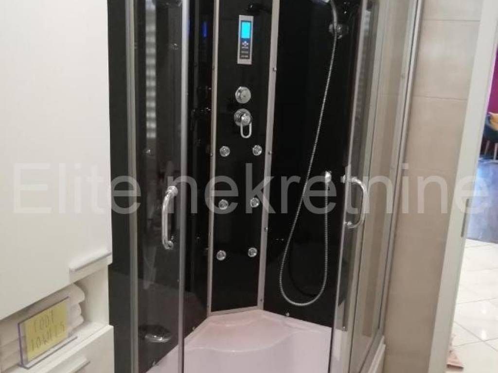 Stan u zgradi, Najam, Rijeka, Centar