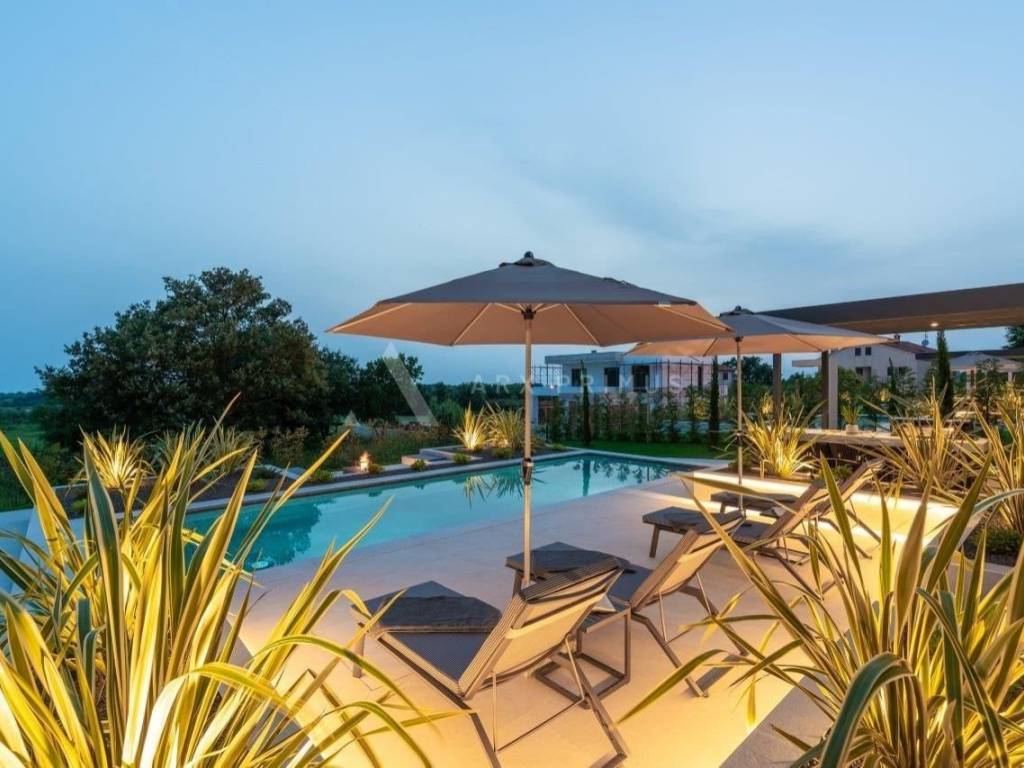 Vila, Prodaja, Poreč, Kukci