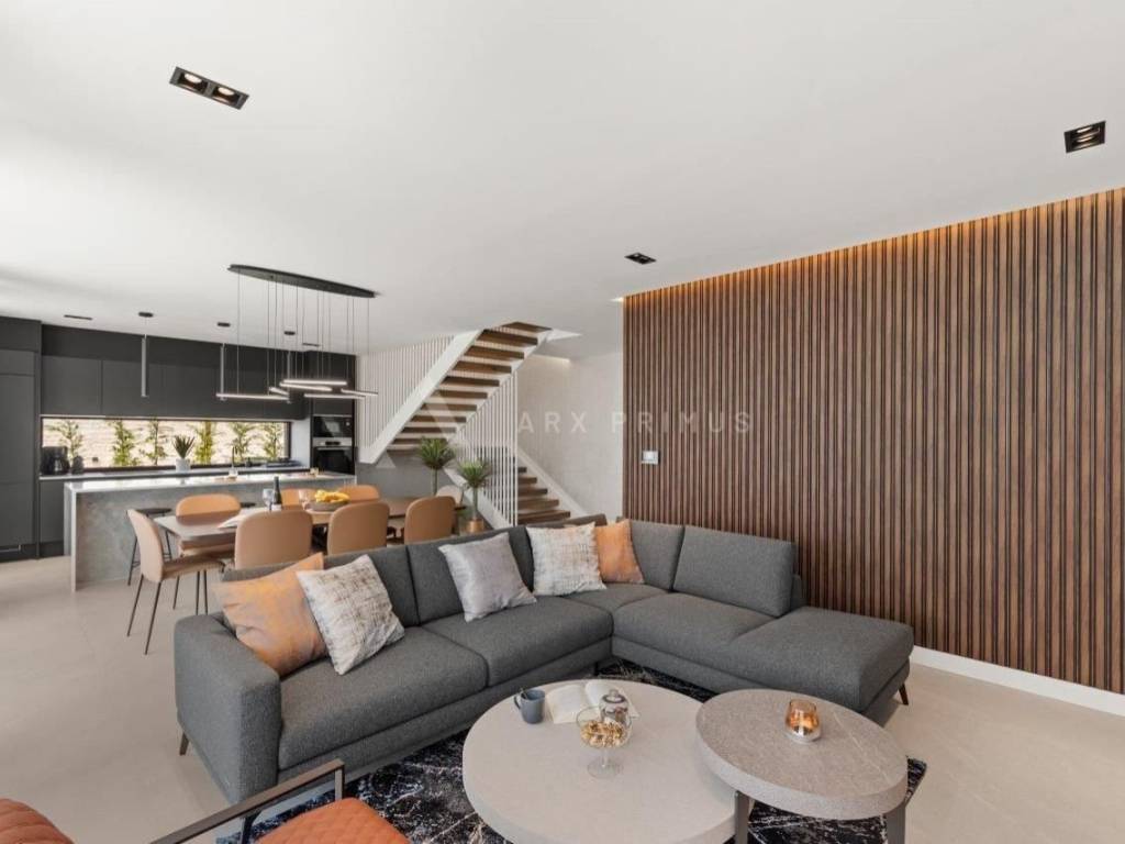 Vila, Prodaja, Poreč, Kukci