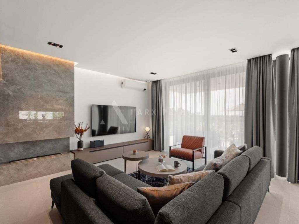 Vila, Prodaja, Poreč, Kukci