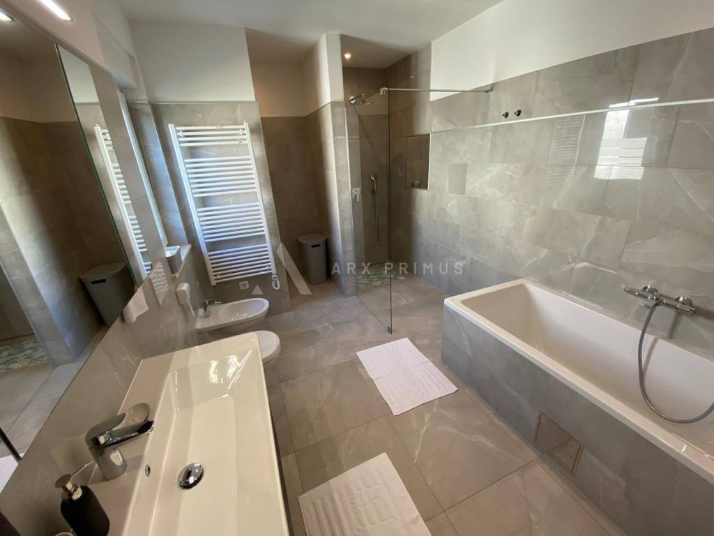 Dvojna kuća, Prodaja, Umag, Bašanija