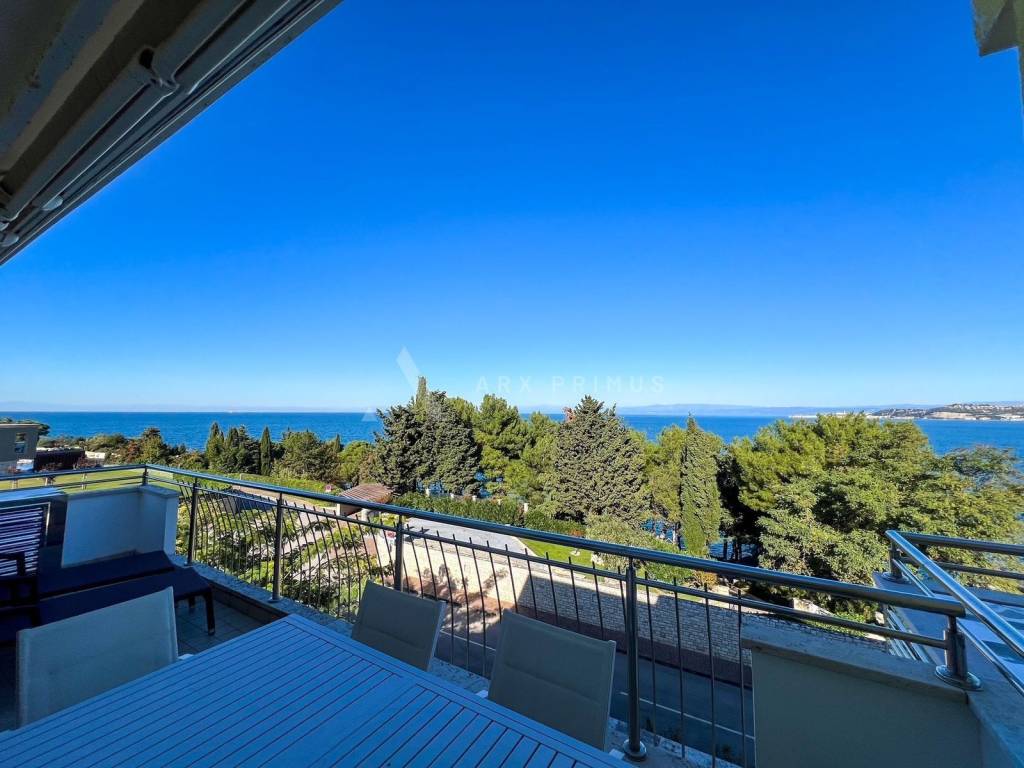 Stan u urbanoj vili, Prodaja, Umag, Crveni Vrh