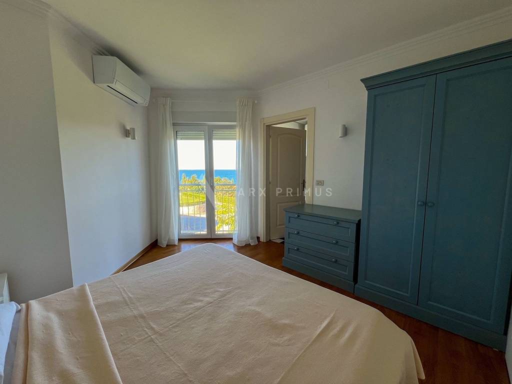 Stan u urbanoj vili, Prodaja, Umag, Crveni Vrh