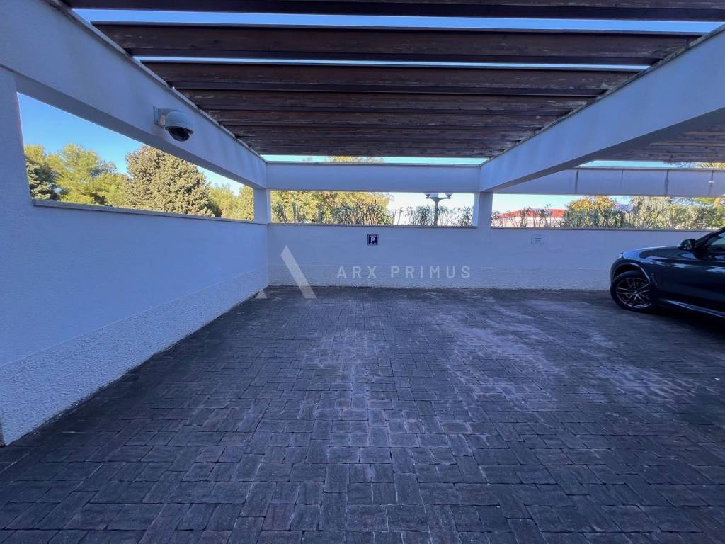 Stan u urbanoj vili, Prodaja, Umag, Crveni Vrh